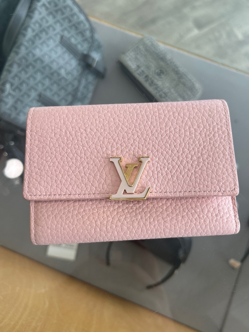 Pre Owned Louis Vuitton Capucines Compact Wallet Blush Pink